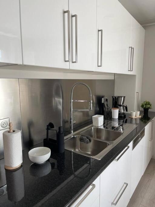 Apartment 1 Confort&Modern Arad Exterior foto