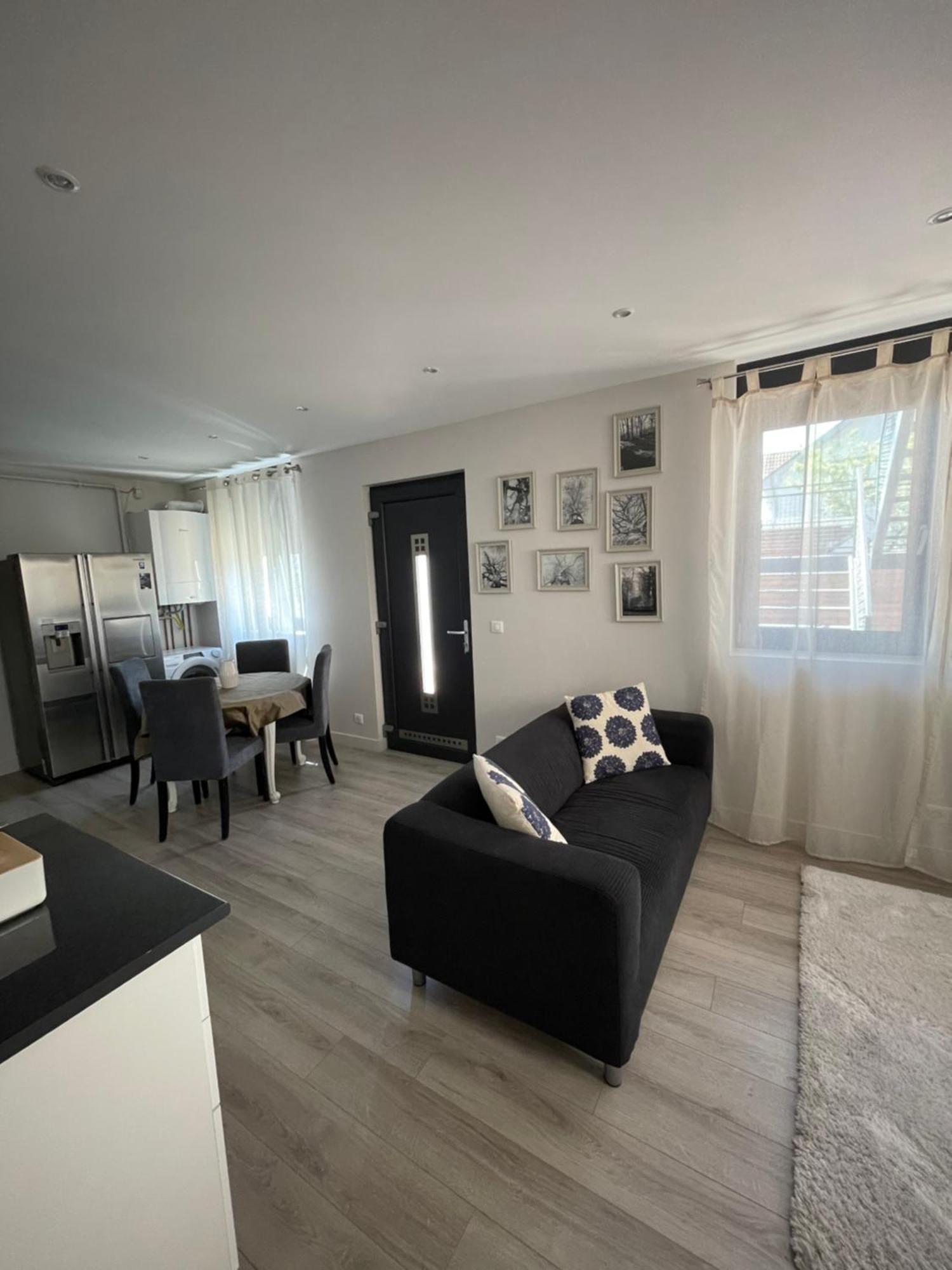 Apartment 1 Confort&Modern Arad Exterior foto
