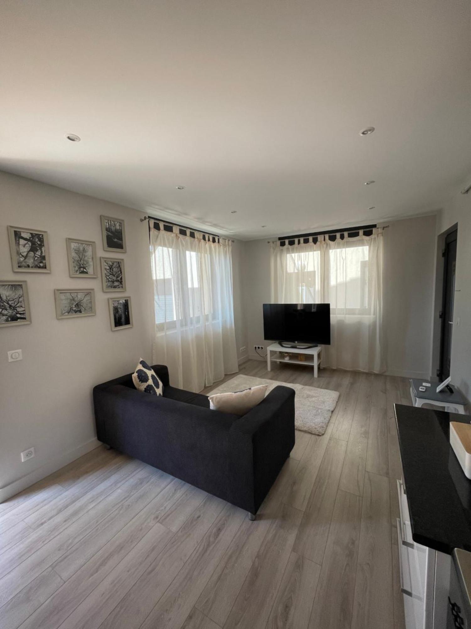 Apartment 1 Confort&Modern Arad Exterior foto